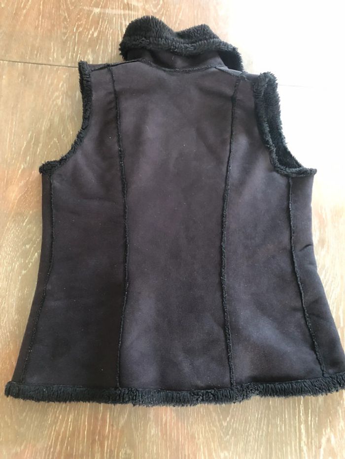 134 - Veste fourrée sans manches - photo numéro 2