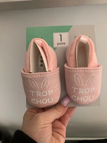 Chausson bébé fille neuf