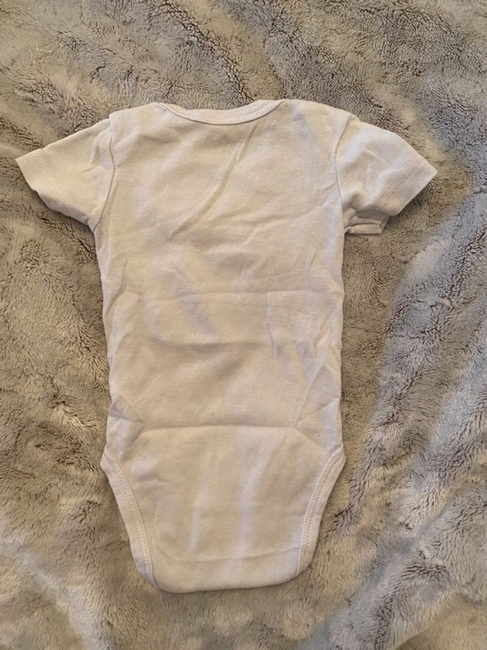 Bodie MC Disney 6 mois - photo numéro 3