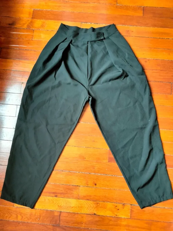 Pantalon ajustable noir à jambes larges
