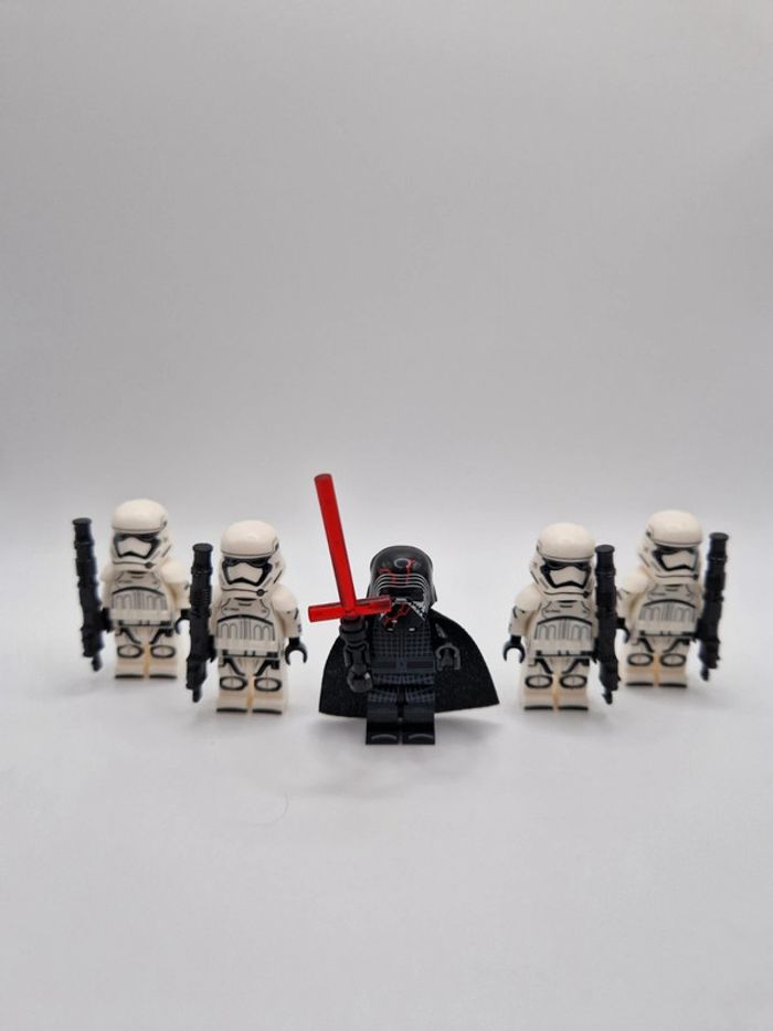 Figurines type lego Sith Kylo Ren avec 4 stormtroopers star wars - photo numéro 5