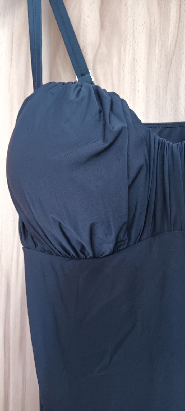 Combinaison taille 46 bonnet 105E bon prix - photo numéro 2