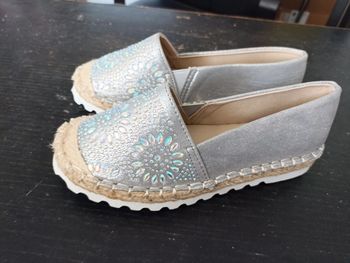 Chaussures type espadrilles taille 31