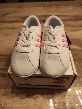 Baskets adidas