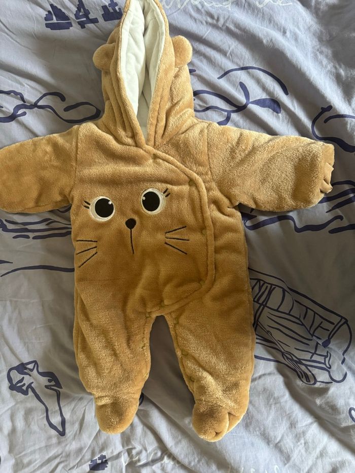 Combinaison chaude taille 3 mois