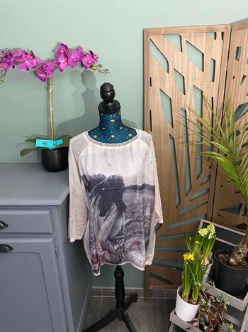 Blouse effet photo vieillie femme 46/48