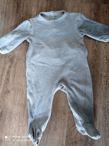 Joli pyjama petit rêveur 9-12 mois 