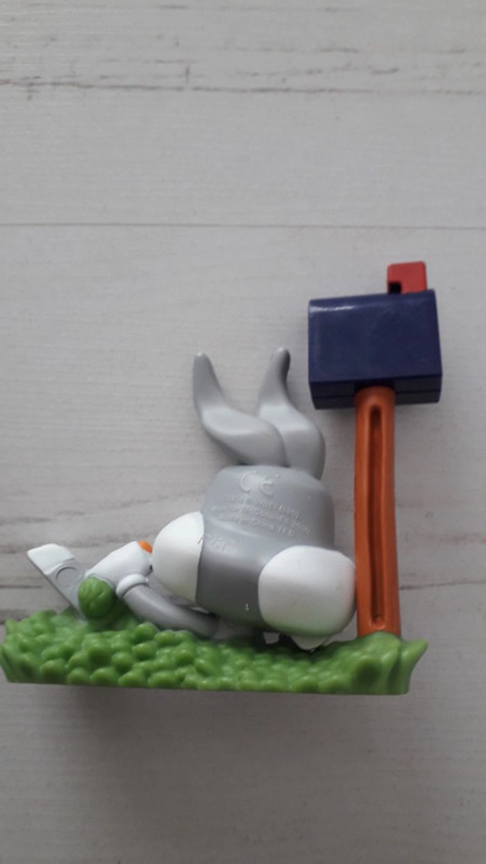 Figurine Bugs Bunny - photo numéro 3