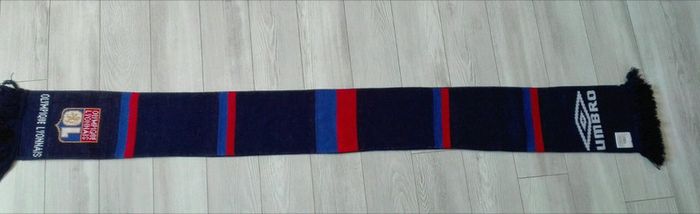Écharpe supporter Olympique Lyonnais - photo numéro 3