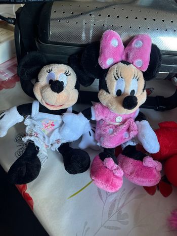 Lot 2 petites peluches Minnie