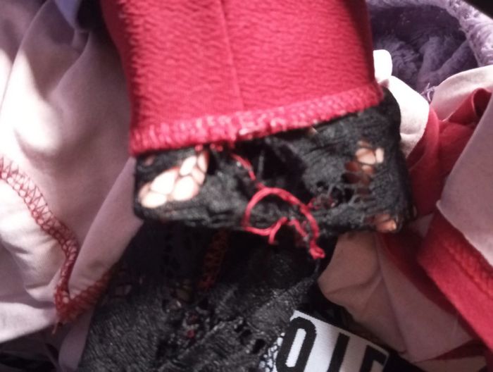 Robe rouge à capuche - photo numéro 4