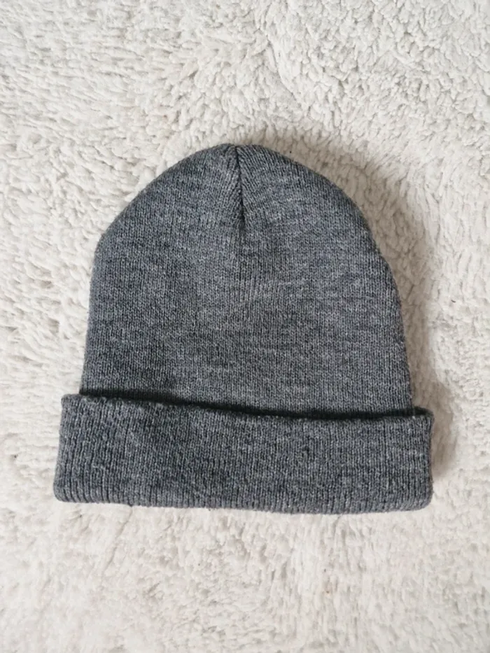 Bonnet - photo numéro 2