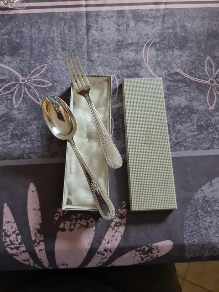 Couverts en argent alimentaire