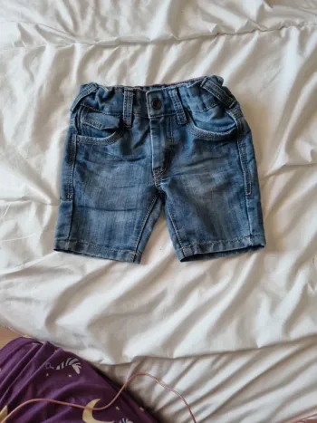 Short en jean reglable 86 92cm