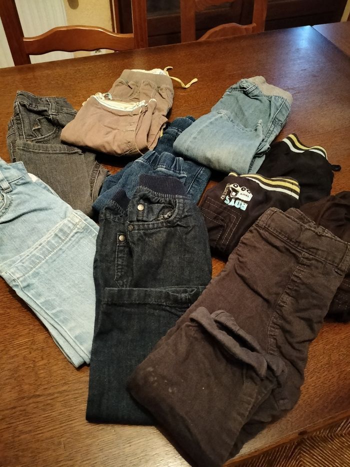 Lot vêtements divers en 18mois - photo numéro 7