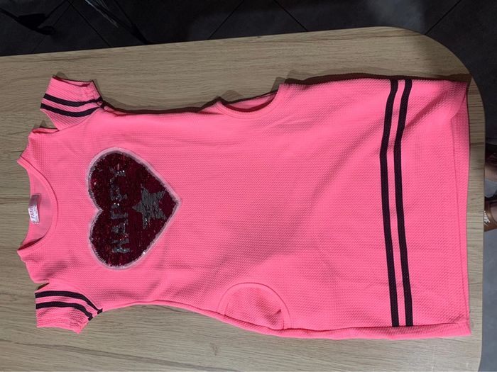 Robe rose