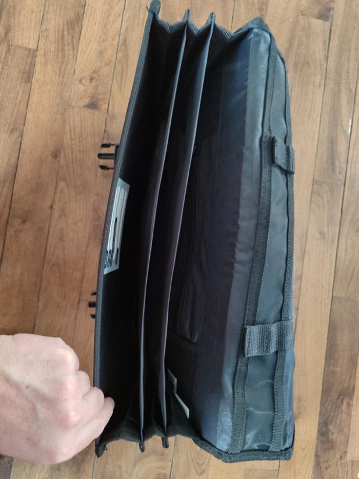 Cartable Smiley World - photo numéro 6