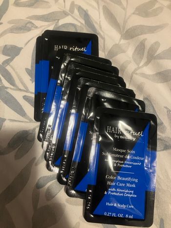 Sisley Masque Soin Sublimateur de Couleur à l'extrait de fleurs d'Hibiscus 