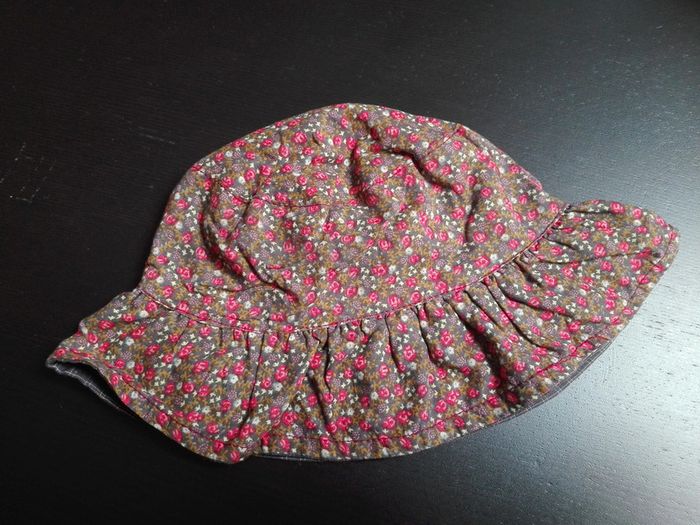 Magnifique bob réversible fille bébé liberty gris