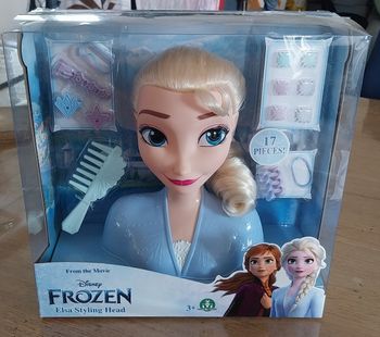 Tête à coiffer elsa de la reine des neiges neuve