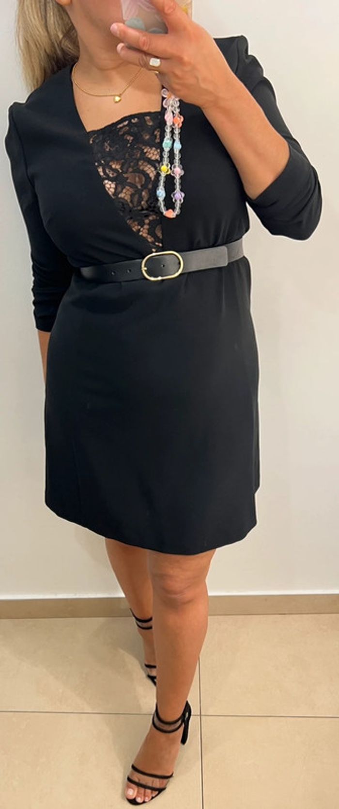 Robe Noire Avec Dentelle Claudie Pierlot 36-38 - photo numéro 2