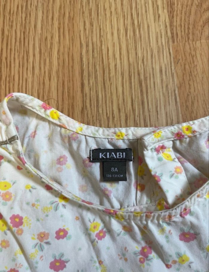 Robe à fleurs avec ouverture dans le dos de la marque Kiabi-8 ans - photo numéro 3