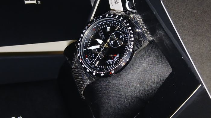 Montre Hugo BOSS Neuve - photo numéro 9