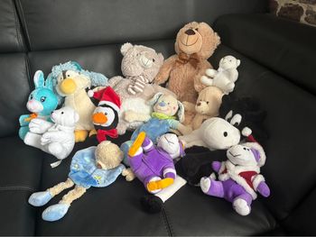 Lot de 13 peluches
