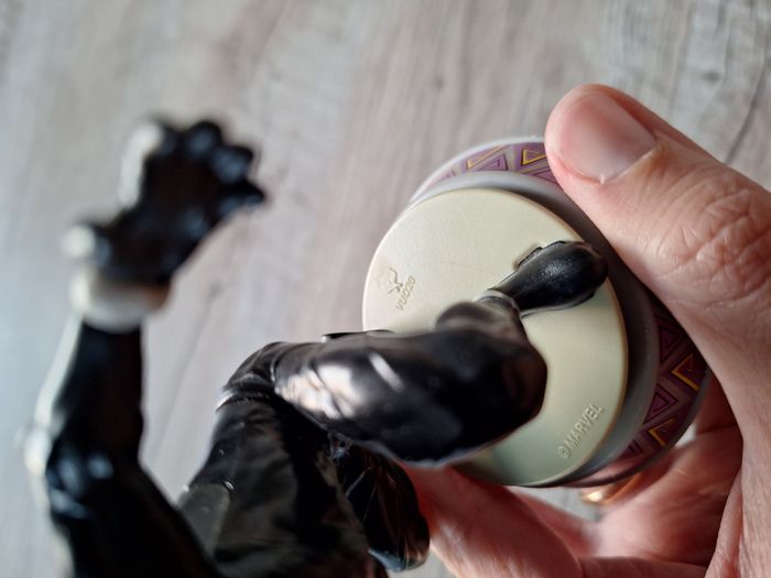 Figurine Marvel Black Panther - Kinder Surprise - photo numéro 3