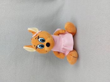 Peluche doudou kangourou Walibelle robe rose parc WALIBI 22 cm assis