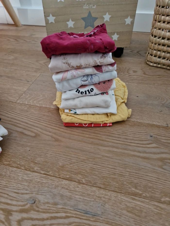 Lot de vêtements bébe fille 6 mois (43 pcs)🌻 - photo numéro 5
