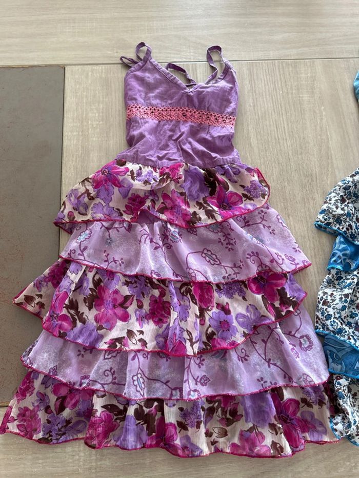 2 robes T.3-4 ans - photo numéro 3