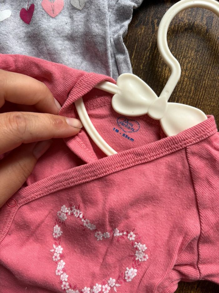 Lot 2 bodys - photo numéro 2