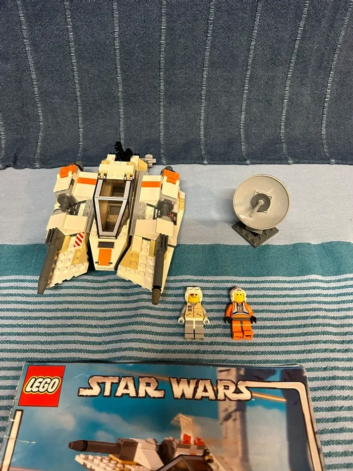 Lego Star Wars Rebel Snowspeeder 4500 - photo numéro 2