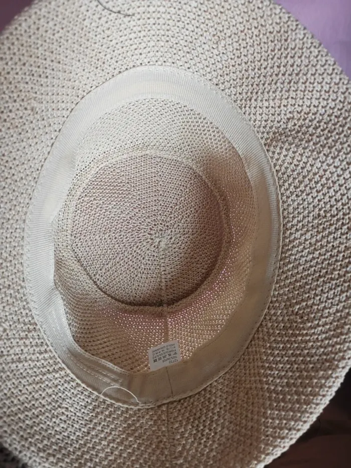 Joli chapeau cloche - photo numéro 3