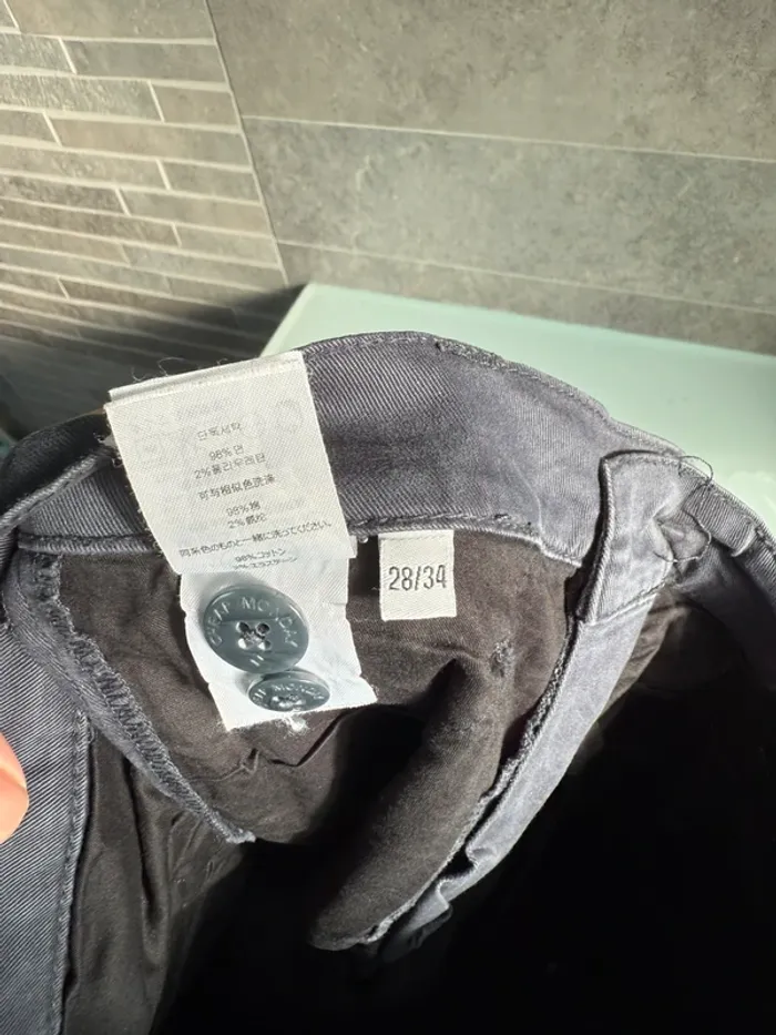 Chino Cheap Monday – Taille 28/34 - photo numéro 3