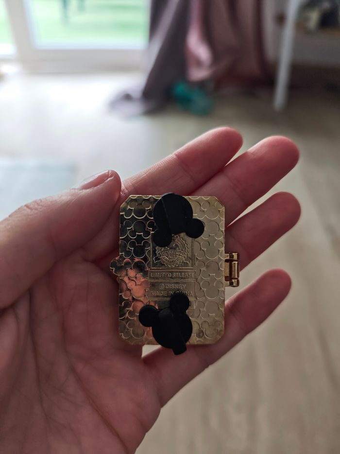 Pins la belle et la bête - photo numéro 3