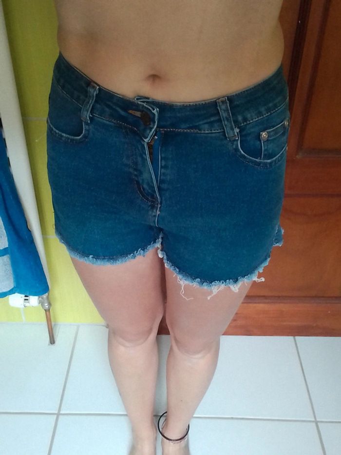 Short femme simili jeans - photo numéro 3
