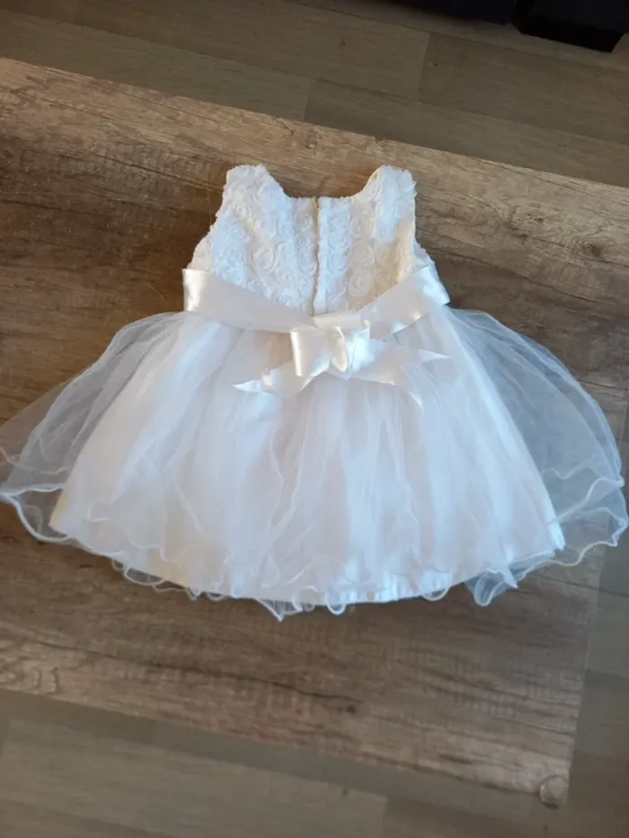 Robe blanche cérémonie 3 Mois - photo numéro 6