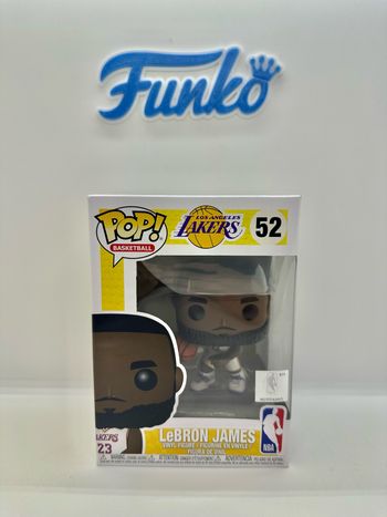 Funko Pop NBA Lebron James 52