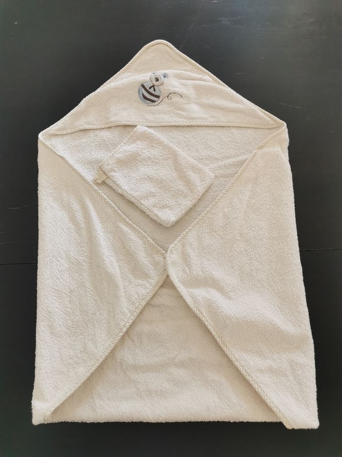 Cape de bain et gant de toilette