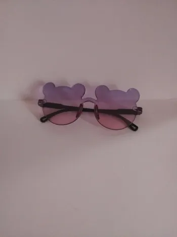 Lunette soleil tête ours