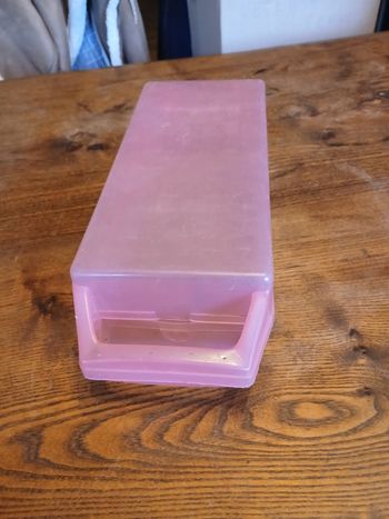 Boîte de rangement pour cassette audio