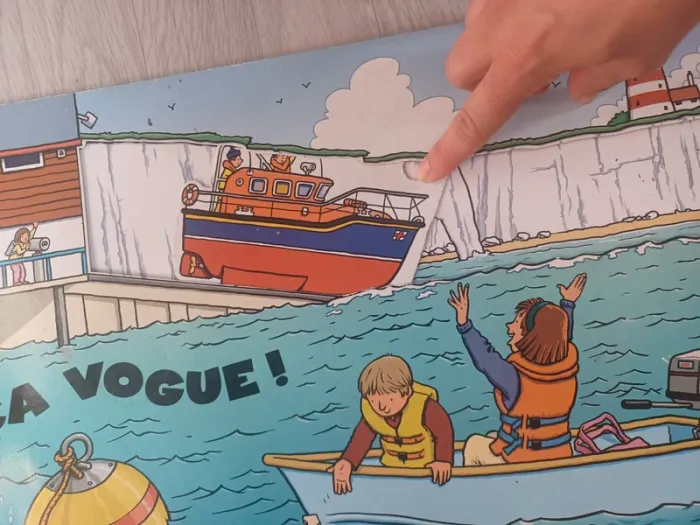 Livre enfant animé sa bouge les secours - photo numéro 9