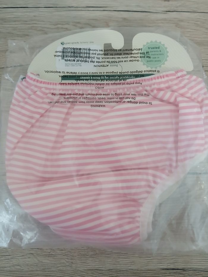 Couche de piscine lavable neuve 12/18 mois - photo numéro 5