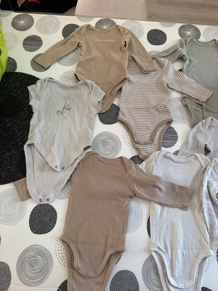 Lot bodies - photo numéro 2