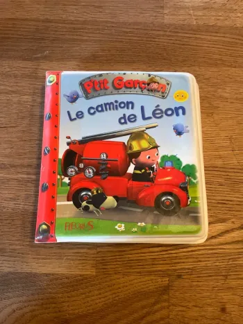 Livre pour le bain P’tit garçon Le camion de Léon
