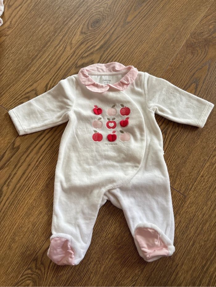 Lot de pyjamas 1 mois - photo numéro 9