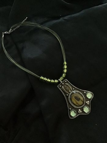 Joli collier vintage