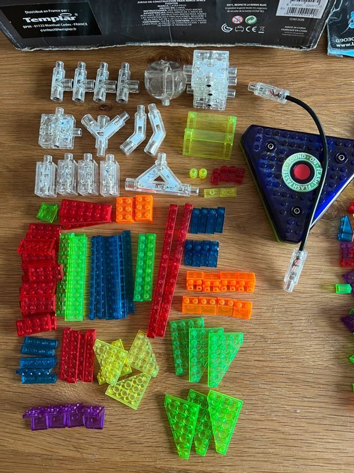 Jeu de briques Laser Pegs 16 en 1 Space fighter - photo numéro 2